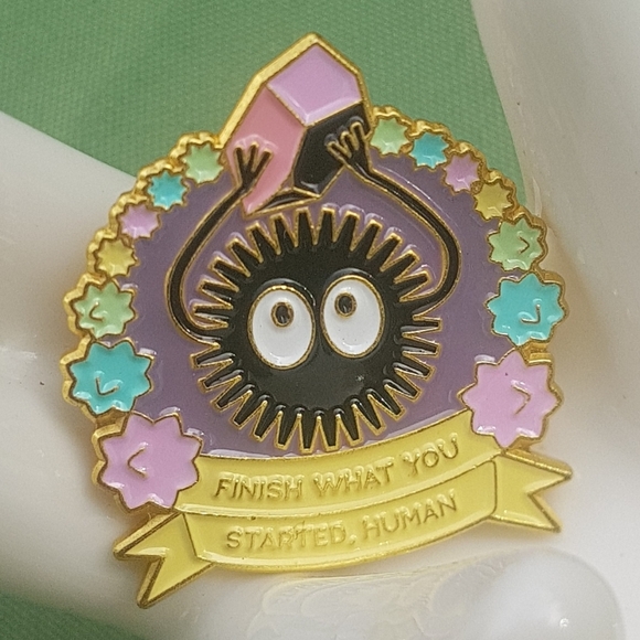 👀 Spirited Away Soot Sprite Anime Pin - Picture 4 of 6